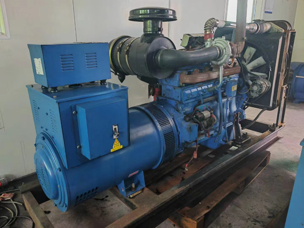 嘉黎100kW柴油发电机组使用多级机油有哪些优缺点？